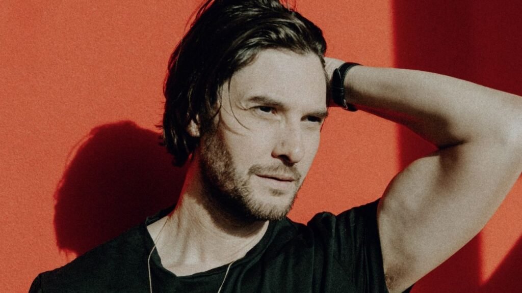 Ben Barnes's Biography