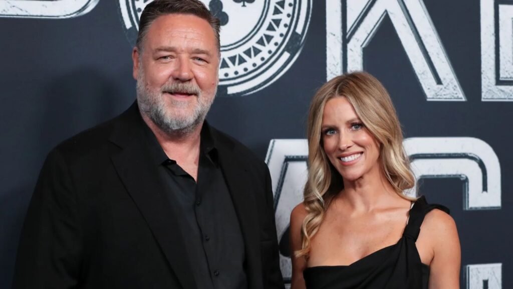 Russell Crowe's relationship with girlfriend Britney Theriot