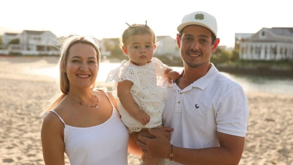 Quinton de Kock is married to Sasha Hurly.