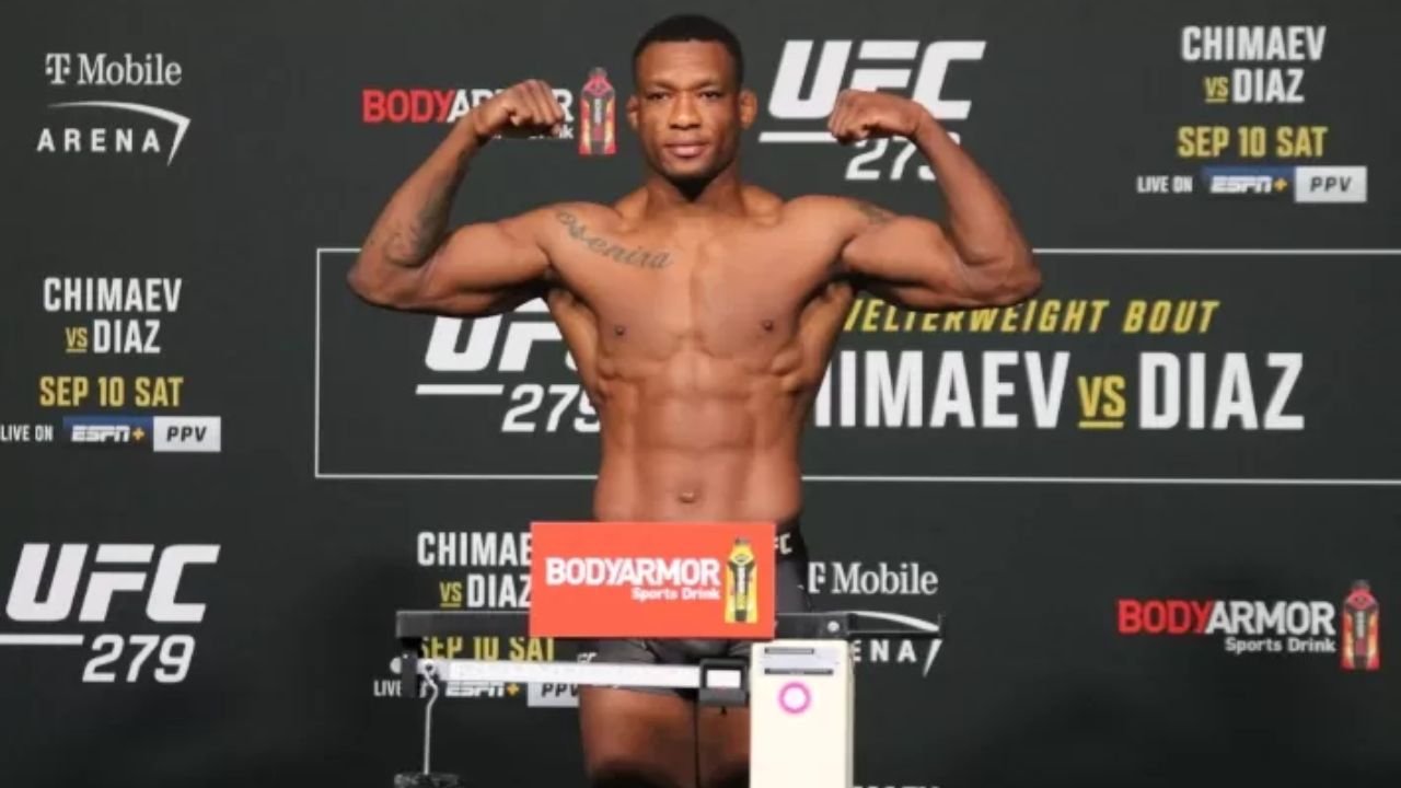 Jailton Almeida's net worth details