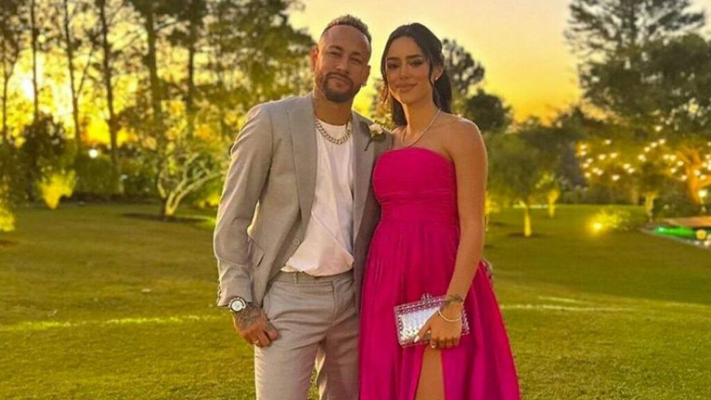 Neymar has expressed remorse to his pregnant girlfriend Bruna Biancardi.