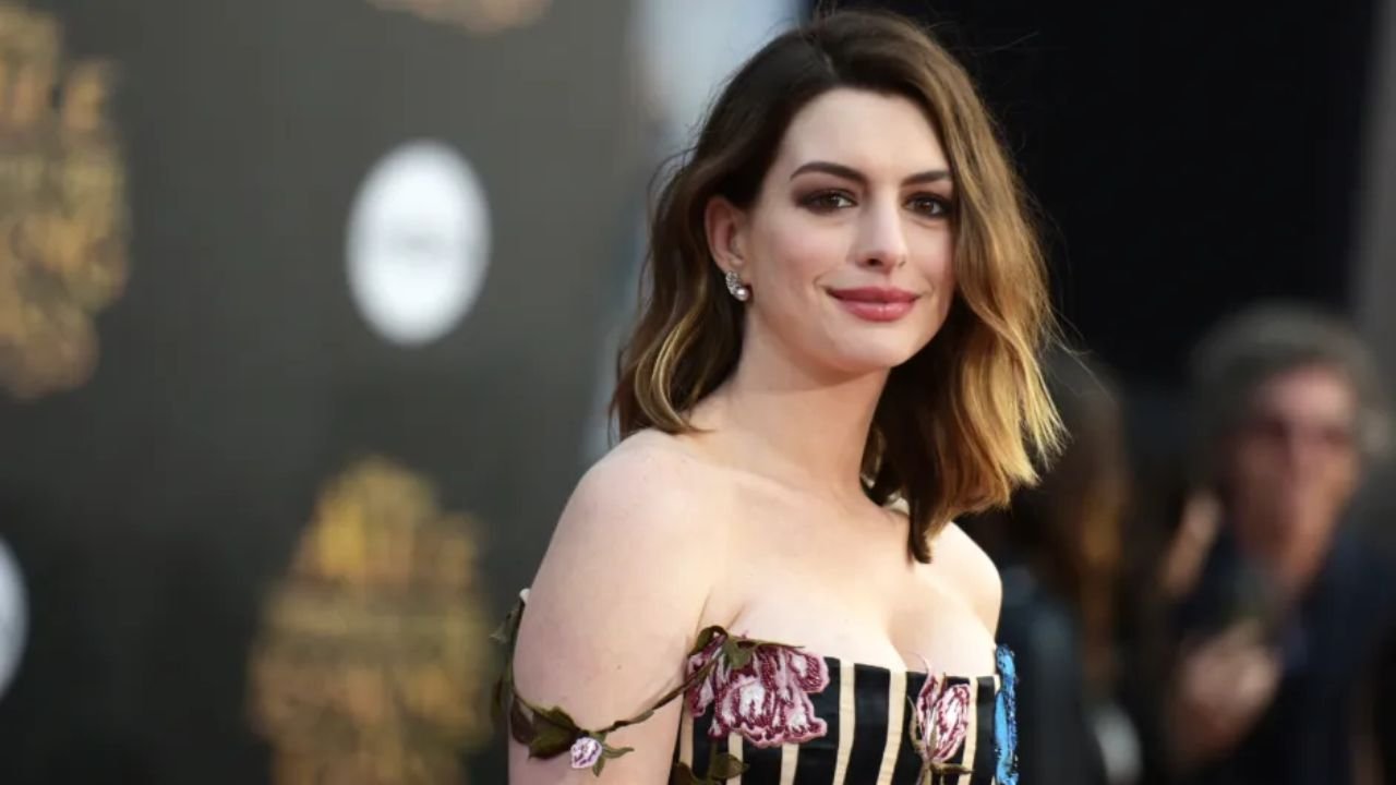 Anne Hathaway net worth details